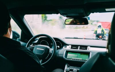 How Drivers Can Improve Depth and Distance Awareness in Heavy Traffic Conditions